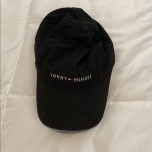 Tommy Hilfiger hat